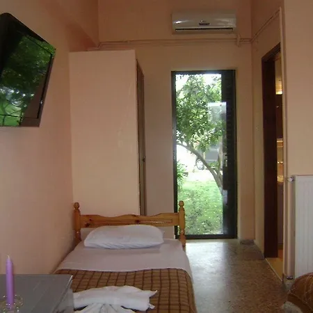 Hotel apartamentowy Adonis 2*