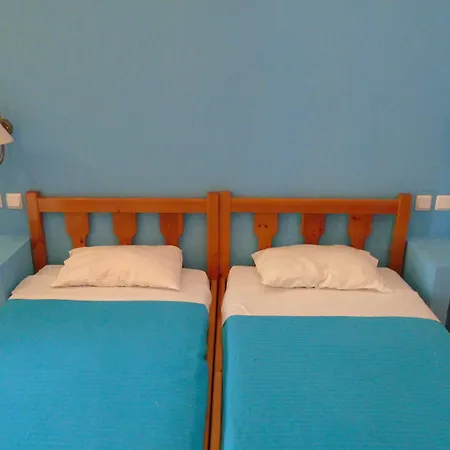 Adonis Hotel apartamentowy 2*