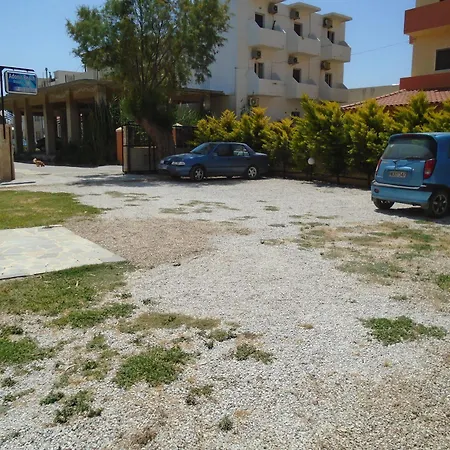 Adonis Hotel apartamentowy