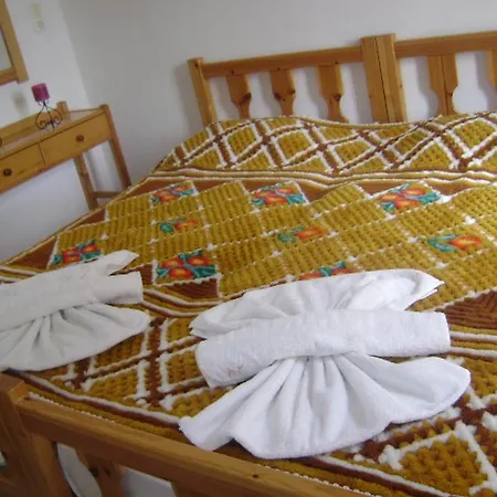 Adonis Apart-hotel 2*
