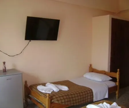 Apart-hotel Adonis 2*